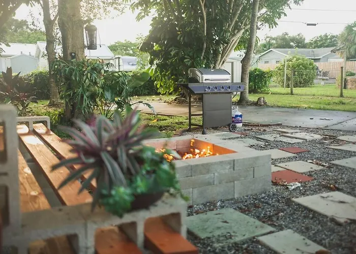 Charming Home, Minutes From The Beach